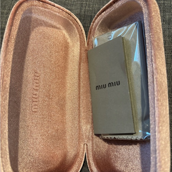 Miu miu glasses case - Picture 4 of 4